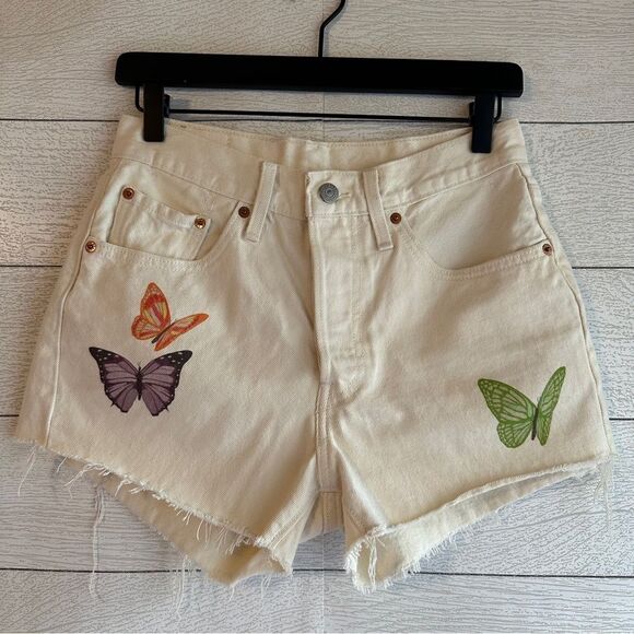 LEVI'S WOMEN'S 501 GIVE ME BUTTERFLIES HIGH RISE DENIM SHORTS SIZE 26 - Picture 1 of 9